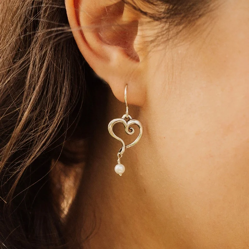 Luxury Sapphire Earrings For Brides-Nouveaux Heart Earrings