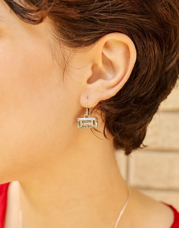 Minimalist Gold Earrings For Chic Style-Streetcar Earrings