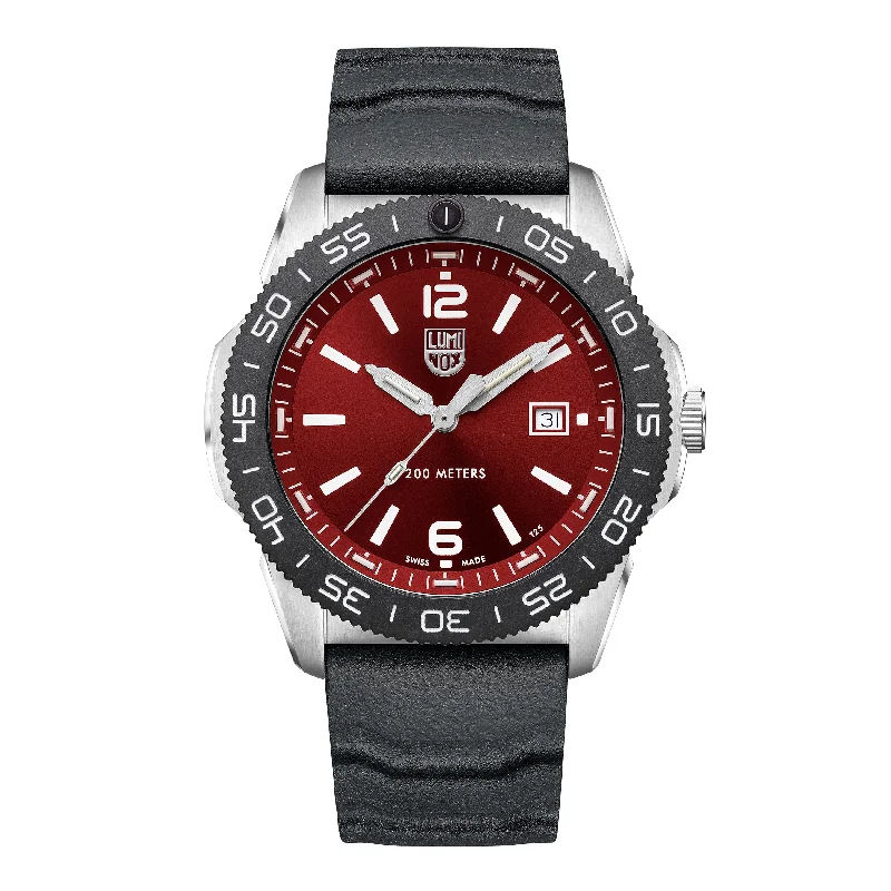 Classic Analog Watches For Women-Luminox Pacific Diver Series 3135