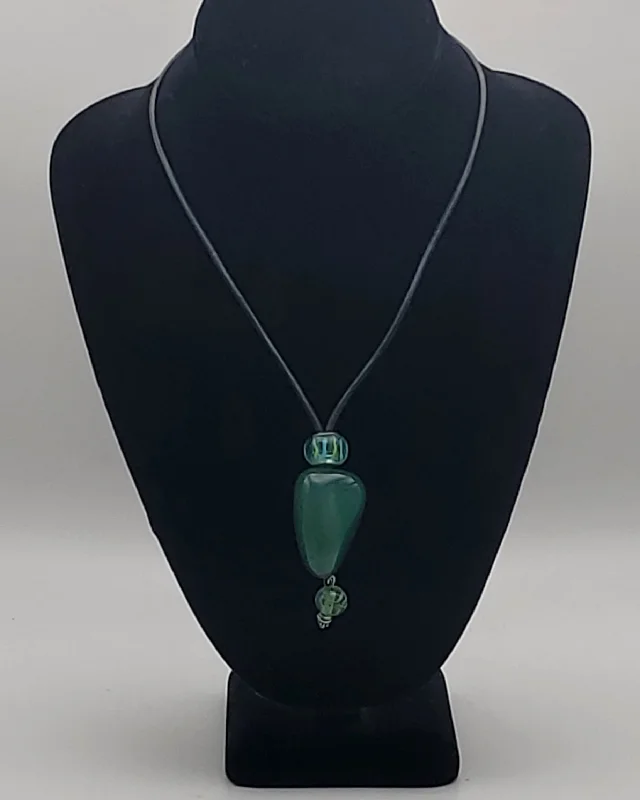 Simple Gold Pendant Necklace For Daily Wear-Dyed Green Agate Leather Cord Necklace