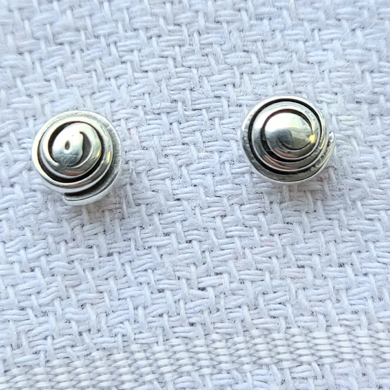 Minimalist Earrings For Everyday Look-Cinnamon Bun Post Earrings