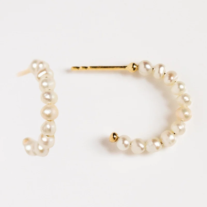 Cute Earrings For Kids With Charms-Solid Gold Simple Pearl Huggie Hoops